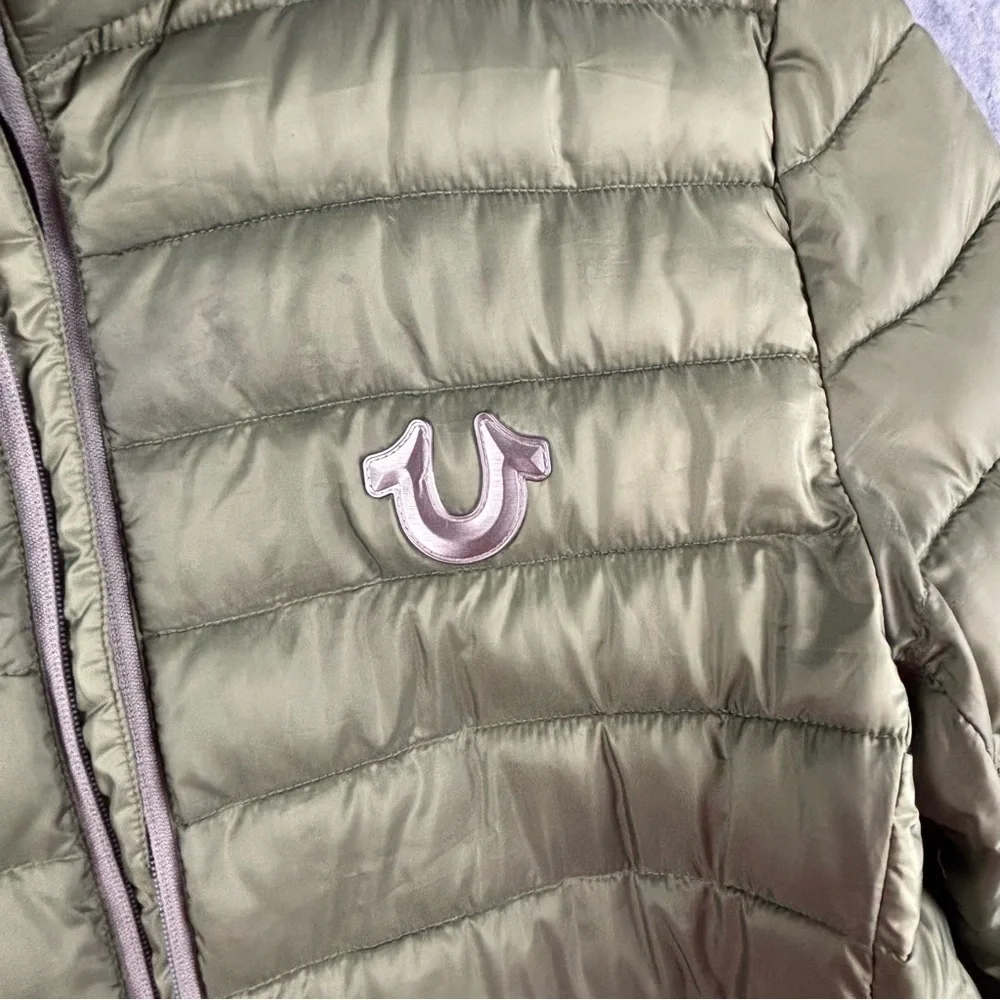True Religion Olive Puffer Jacket Sz Sm chest measures 41”